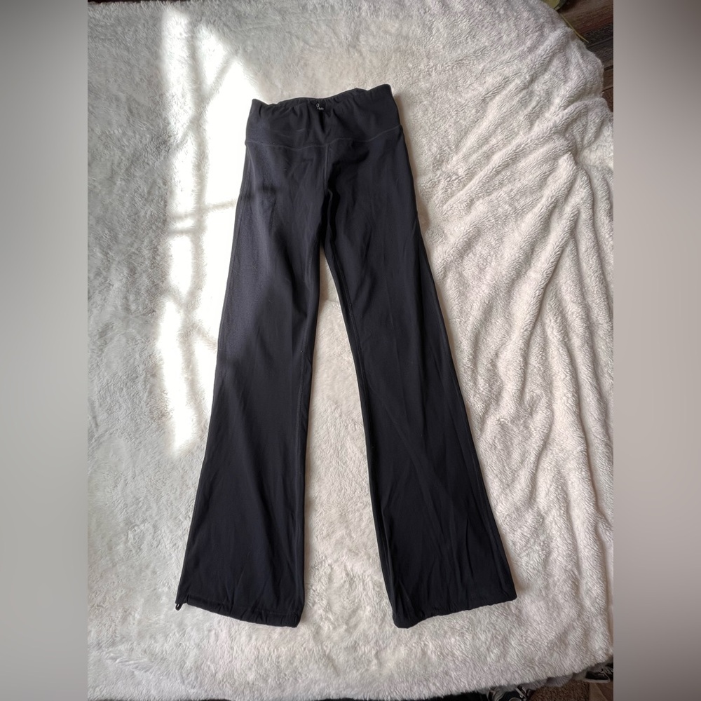 86. Sweaty Betty pants
Size S 
32” inseam